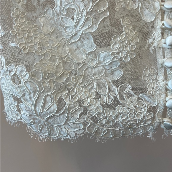 Lace Topper - Picture 3 of 4